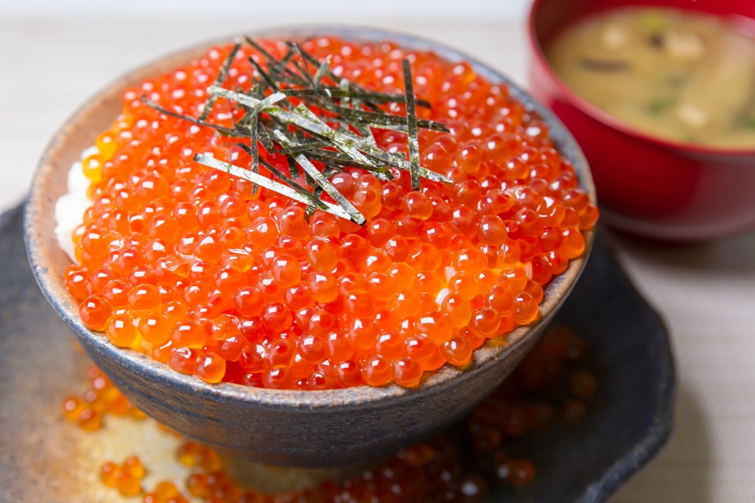 朝から海鮮丼が楽しめる？！「ベッセルイン札幌 中島公園」