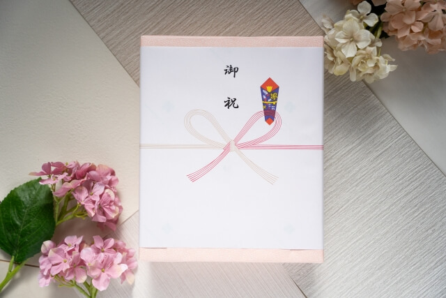 北海道の結婚祝いはいくらが相場？会費制はご祝儀必要？おすすめギフト紹介